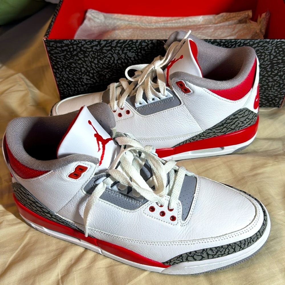 Jordan fire red 3